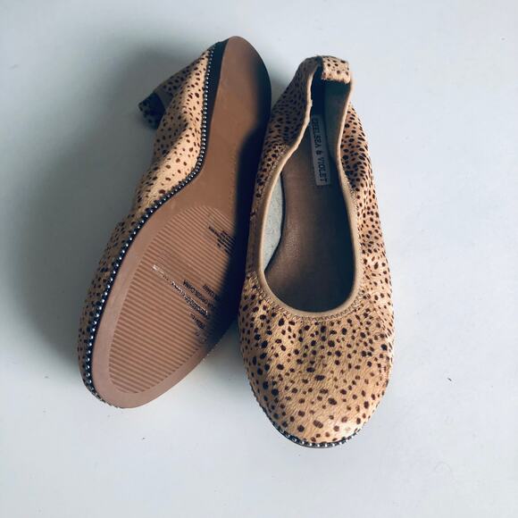 Chelsea & Violet 'Ruby' Women's 7 Calf Hair Leopard Print Ballet Flat - Picture 9 of 10